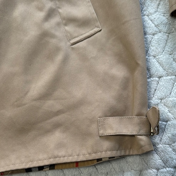 Burberry Vintage Jacket Women’s - Picture 3 of 13